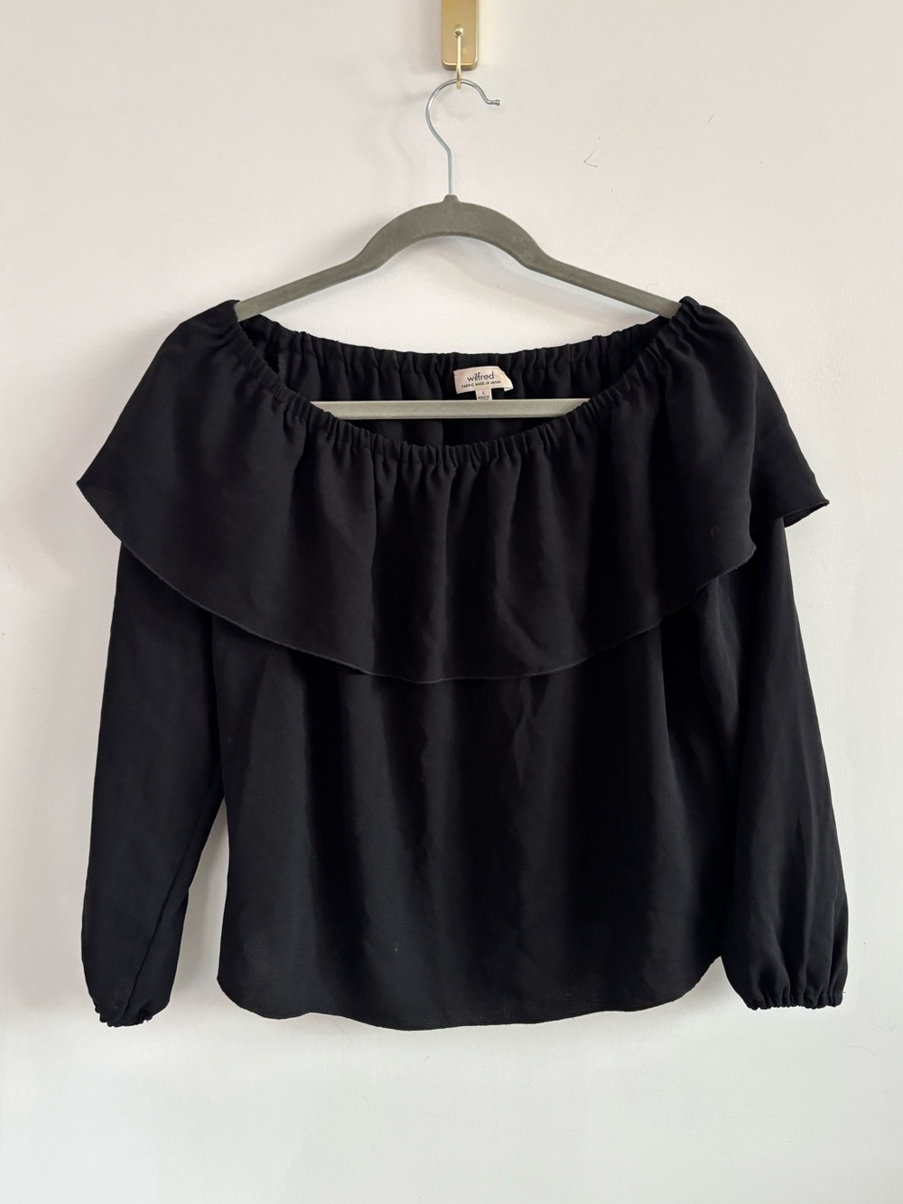 Casual Aritzia- Wilfred Black Off-Shoulder Ruffle Long Sleeve Blouse- Size Small